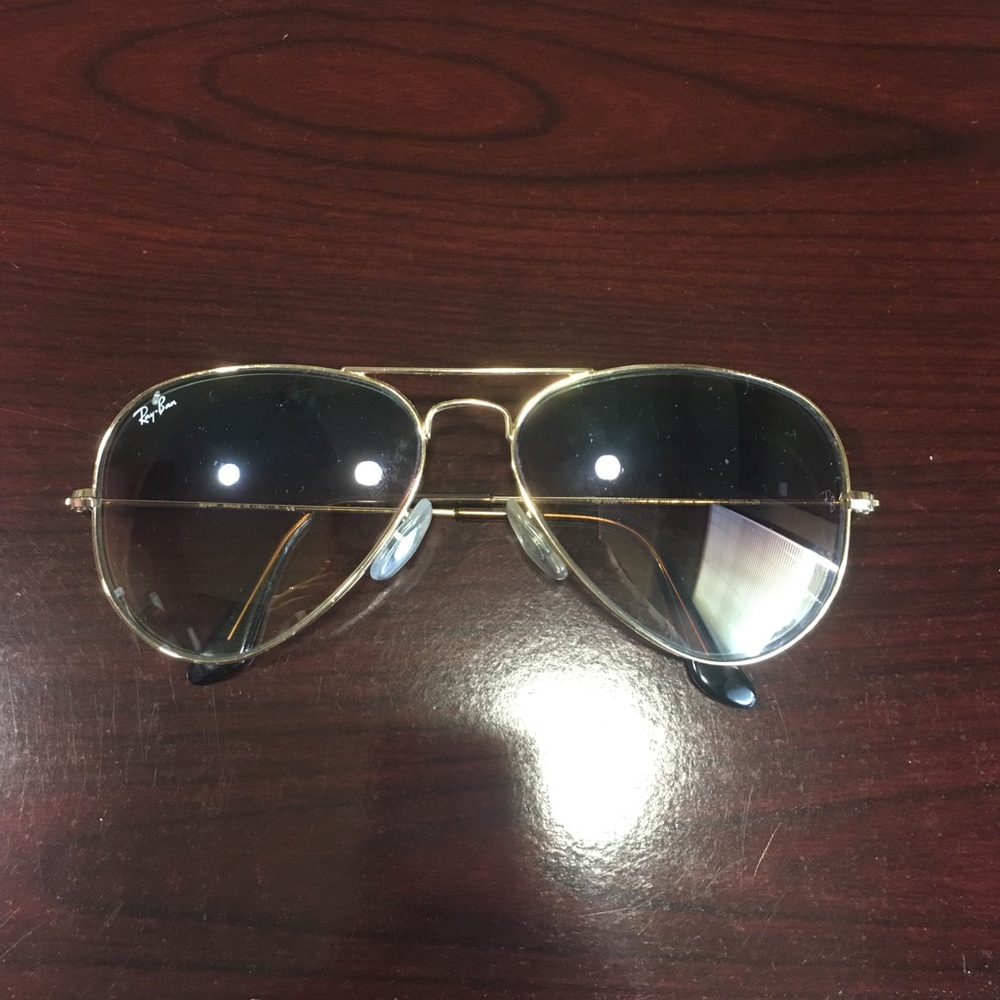 Ray-Ban Aviator Sunglasses - Picture 2 of 4